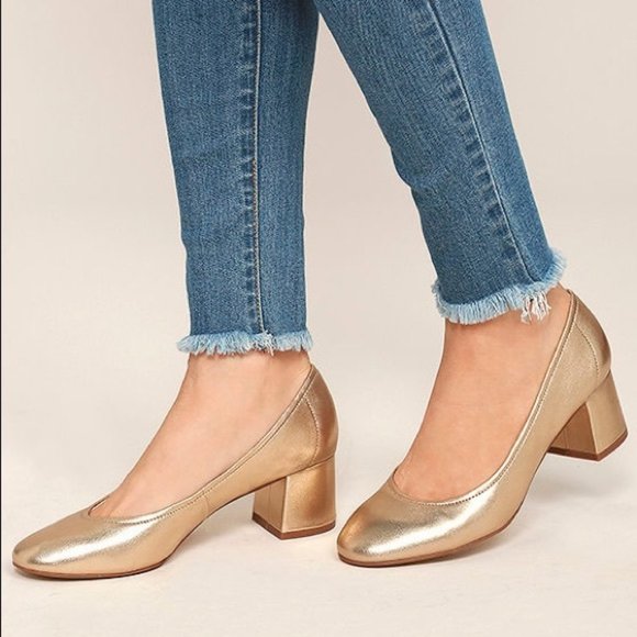 Steve Madden Shoes - STEVE MADDEN Tomorrow Gold Leather Pump NIB